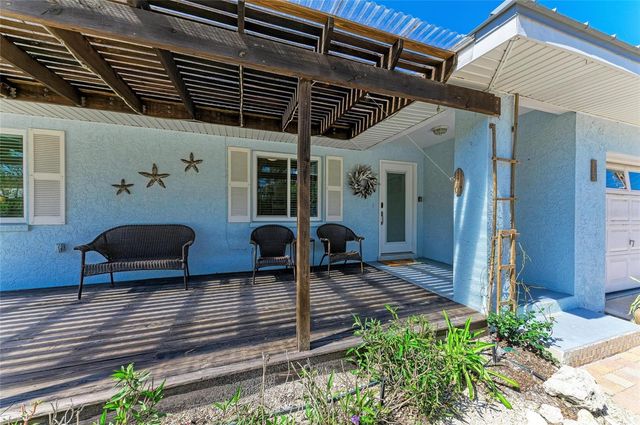 165 CRESCENT DRIVE, Anna Maria, FL 34216