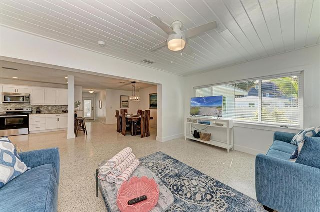 165 CRESCENT DRIVE, Anna Maria, FL 34216