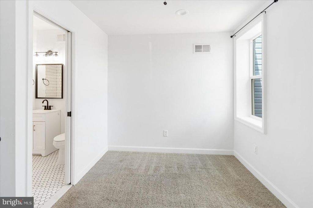 Image 29 of property listing at 731 N PATTERSON PARK AVE, Baltimore, MD 21205