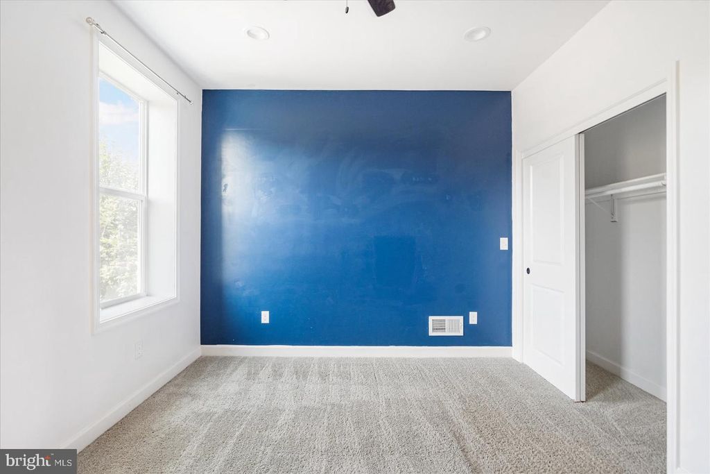 Image 41 of property listing at 731 N PATTERSON PARK AVE, Baltimore, MD 21205