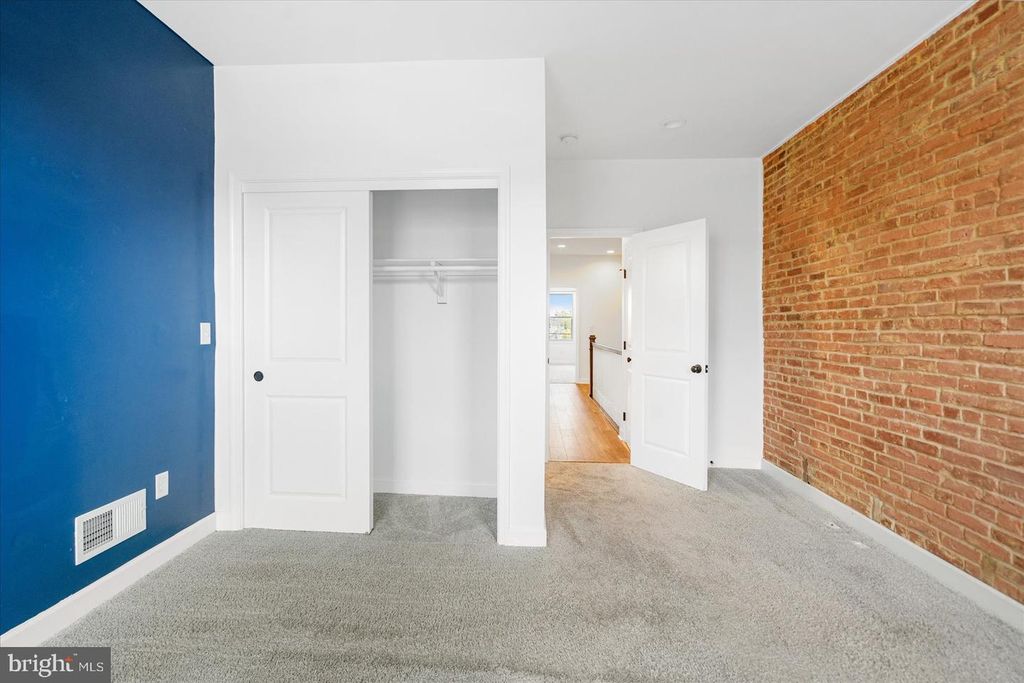 Image 43 of property listing at 731 N PATTERSON PARK AVE, Baltimore, MD 21205