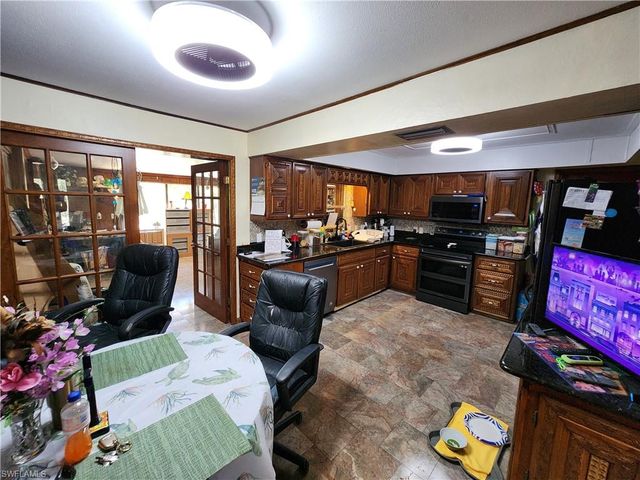 1370 Harbor View DR, North Fort Myers, FL 33917