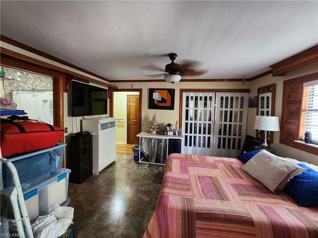 1370 Harbor View DR, North Fort Myers, FL 33917