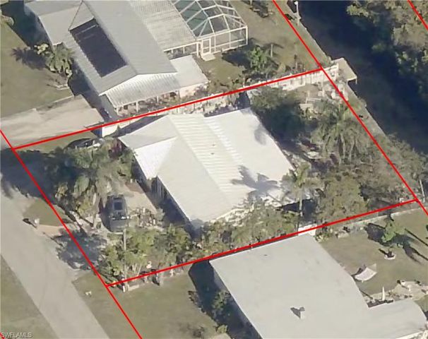 1370 Harbor View DR, North Fort Myers, FL 33917