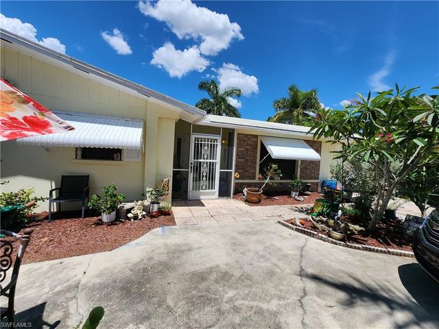 1370 Harbor View DR, North Fort Myers, FL 33917