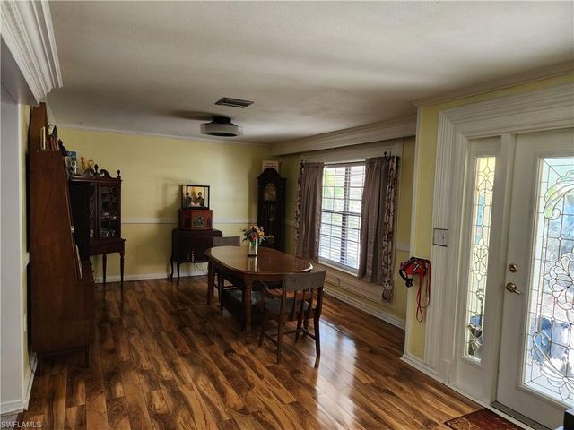 1370 Harbor View DR, North Fort Myers, FL 33917