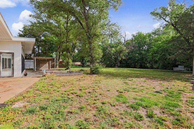 410 S Wetmore Dr, Wichita, KS 67209