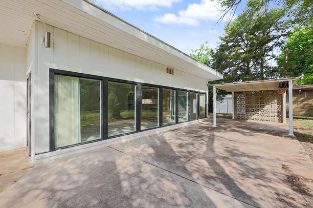 410 S Wetmore Dr, Wichita, KS 67209
