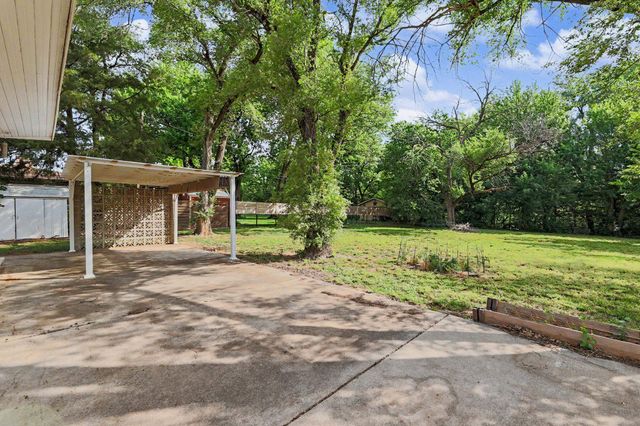 410 S Wetmore Dr, Wichita, KS 67209
