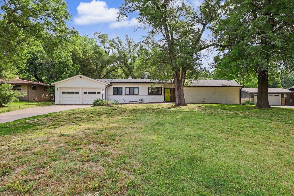 410 S Wetmore Dr, Wichita, KS 67209