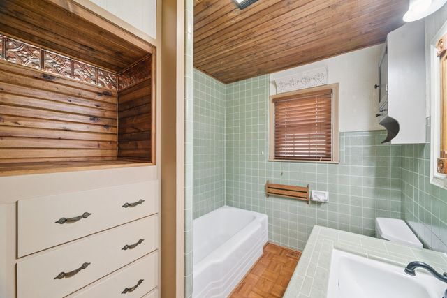 110 E 13th Place, Claremore, OK 74017