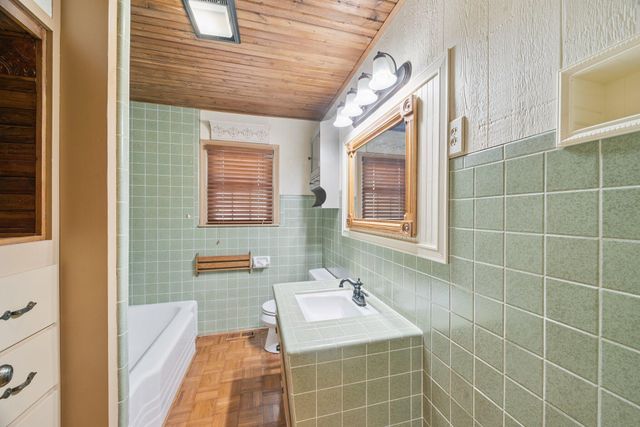 110 E 13th Place, Claremore, OK 74017