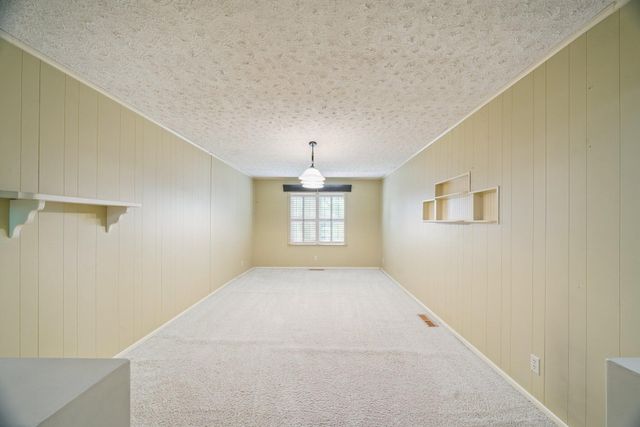 110 E 13th Place, Claremore, OK 74017