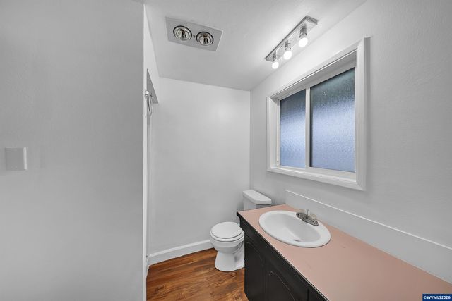 3026 Ella Ln NE, Salem, OR 97305