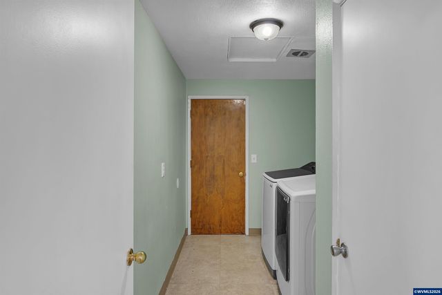 3026 Ella Ln NE, Salem, OR 97305