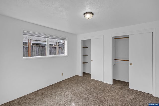 3026 Ella Ln NE, Salem, OR 97305