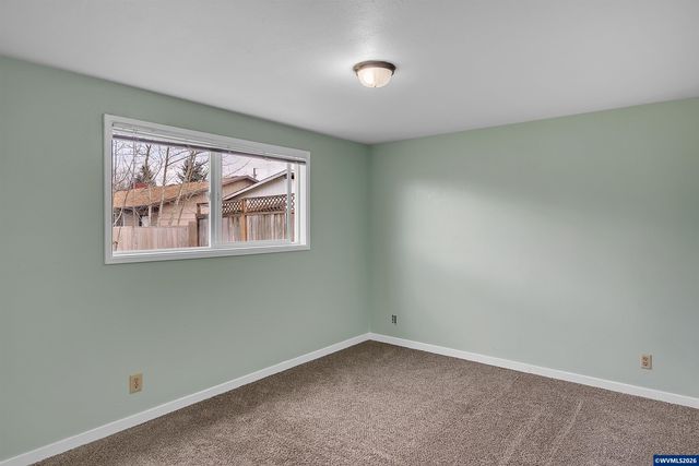 3026 Ella Ln NE, Salem, OR 97305