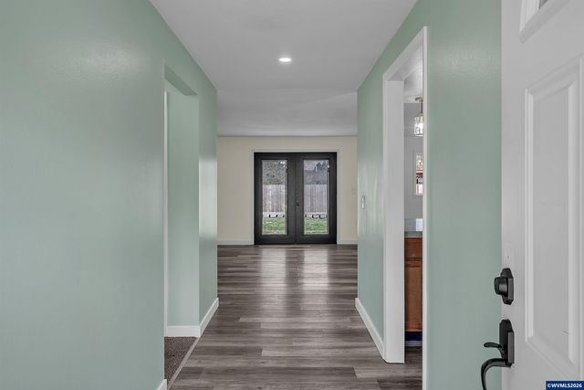 3026 Ella Ln NE, Salem, OR 97305