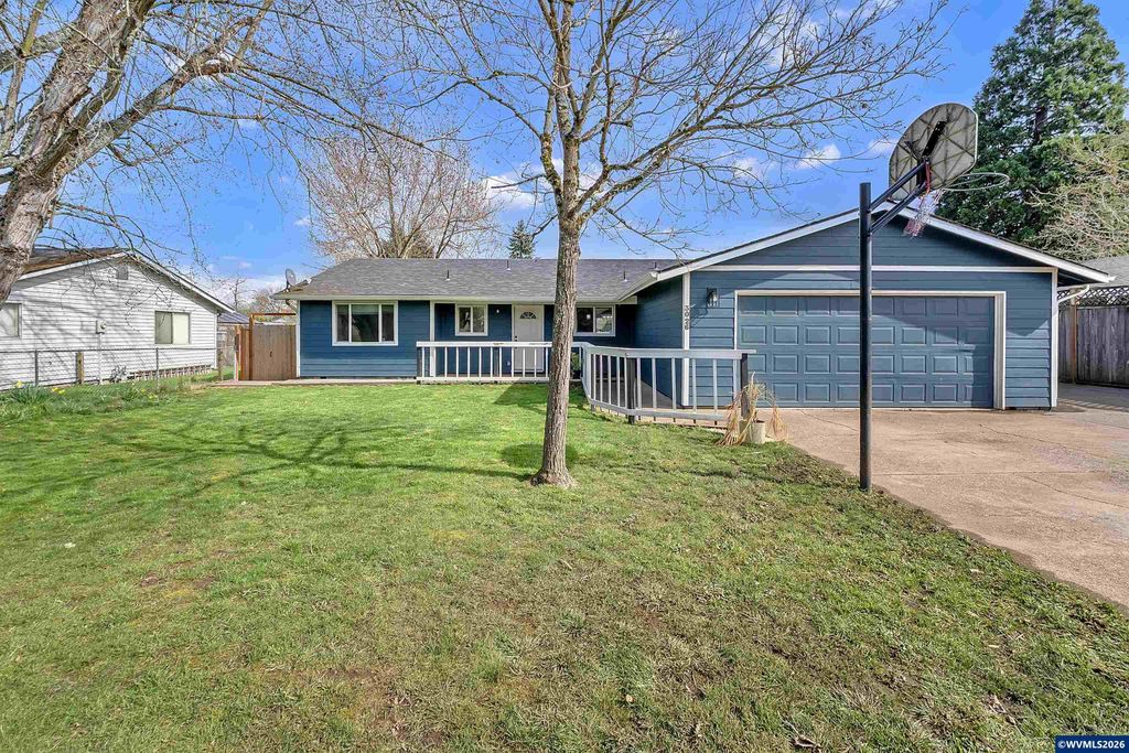 3026 Ella Ln NE, Salem, OR 97305