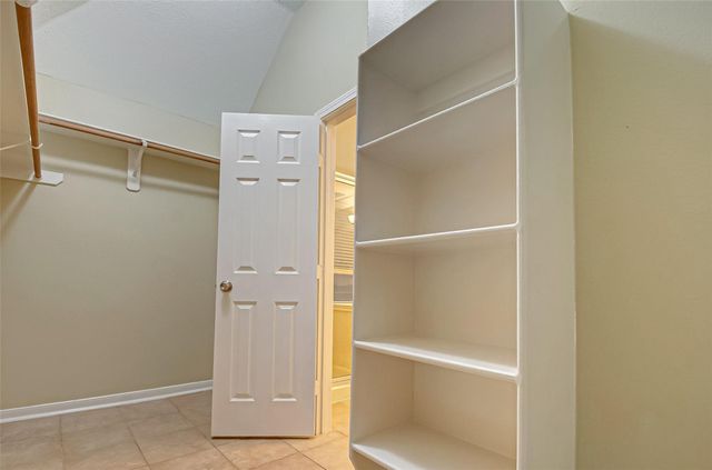 4611 Summer Lakes, Sugar Land, TX 77479