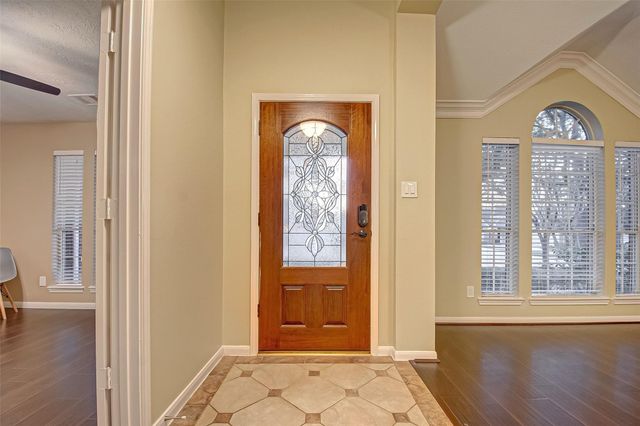 4611 Summer Lakes, Sugar Land, TX 77479