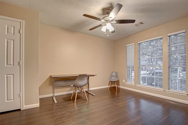 4611 Summer Lakes, Sugar Land, TX 77479