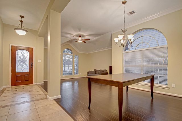 4611 Summer Lakes, Sugar Land, TX 77479