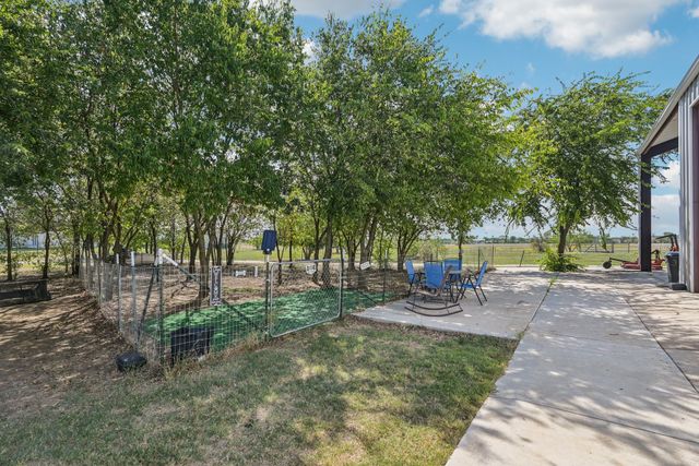 169 Chisam Road, Valley View, TX 76272