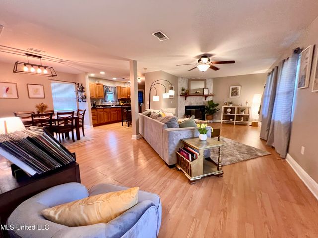 13 40th Street, Gulfport, MS 39507