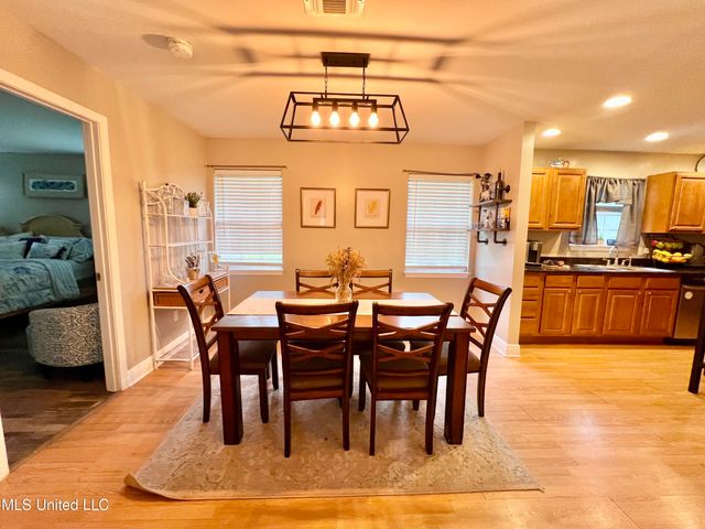 13 40th Street, Gulfport, MS 39507