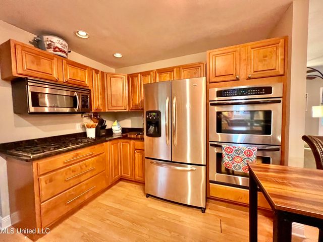 13 40th Street, Gulfport, MS 39507