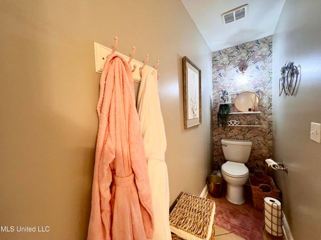 13 40th Street, Gulfport, MS 39507