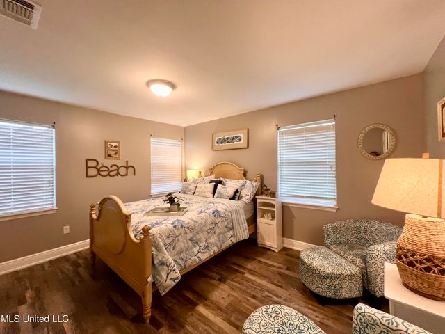 13 40th Street, Gulfport, MS 39507