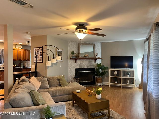 13 40th Street, Gulfport, MS 39507