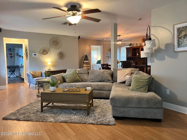 13 40th Street, Gulfport, MS 39507