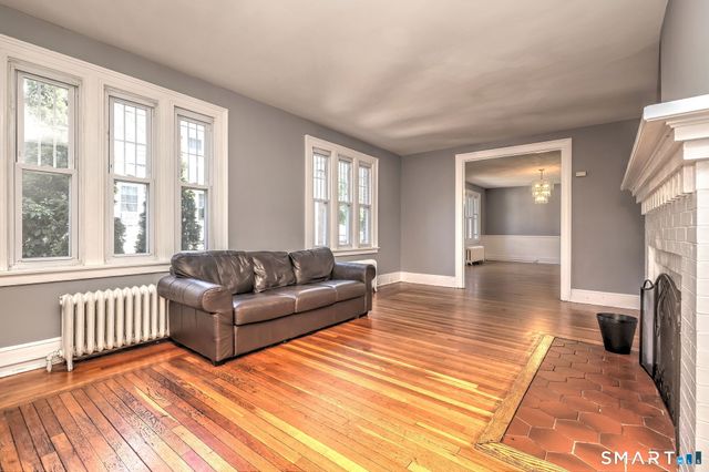 160 Goffe Terrace, New Haven, CT 06511