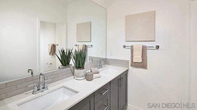 5574 Alethea, Oceanside, CA 92057