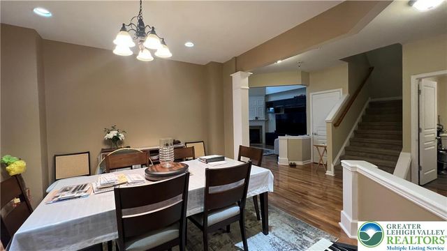 8536 Mayfair Court, Upper Macungie Twp, PA 18031