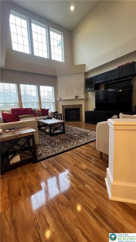 8536 Mayfair Court, Upper Macungie Twp, PA 18031