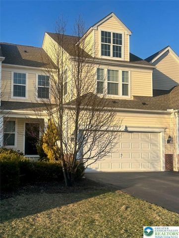 8536 Mayfair Court, Upper Macungie Twp, PA 18031