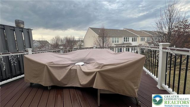 8536 Mayfair Court, Upper Macungie Twp, PA 18031