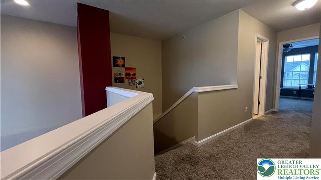 8536 Mayfair Court, Upper Macungie Twp, PA 18031