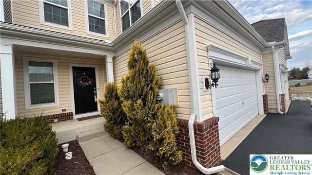 8536 Mayfair Court, Upper Macungie Twp, PA 18031