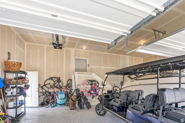 11147 S BINGHAM RIM RD, South Jordan, UT 84009