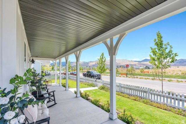 11147 S BINGHAM RIM RD, South Jordan, UT 84009