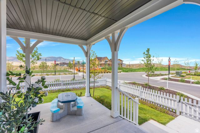 11147 S BINGHAM RIM RD, South Jordan, UT 84009