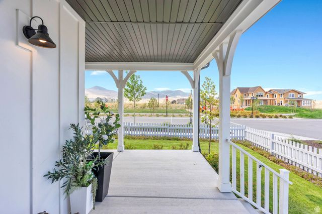 11147 S BINGHAM RIM RD, South Jordan, UT 84009