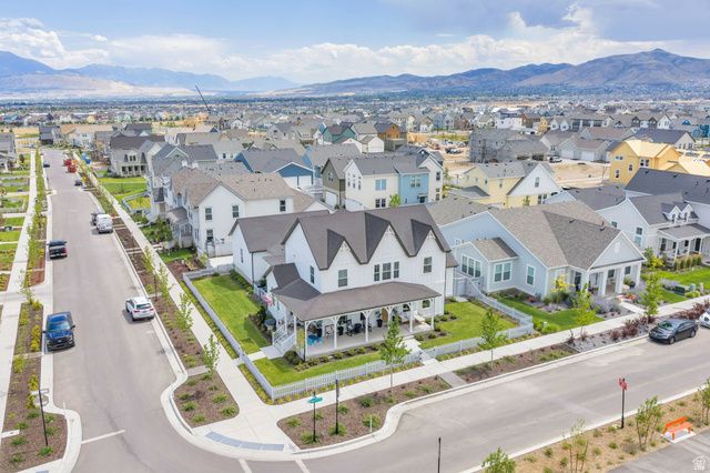 11147 S BINGHAM RIM RD, South Jordan, UT 84009
