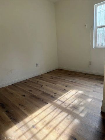 10206 S Vermont, Los Angeles, CA 90044