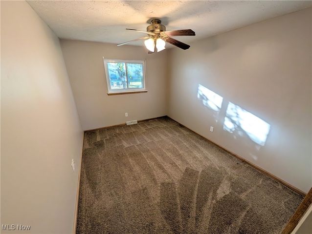 934 Oliver Street, Sheffield Lake, OH 44054